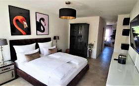 Deluxe Apartment Flamingo In Paradise